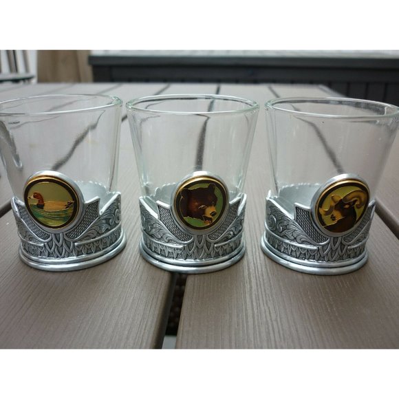 FRANKLIN MINT SPORTSMAN FISH GAME 12 PC Shot Glass - Picture 5 of 8